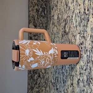 Brumate Muv 35oz in Sandstone Bloom